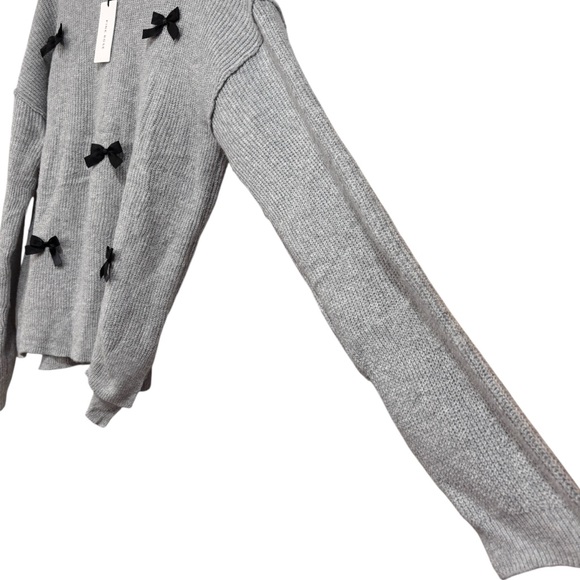 Pink Rose Gray & Black Bow Oversized sweater Size 1X Womens NWT - Picture 4 of 10